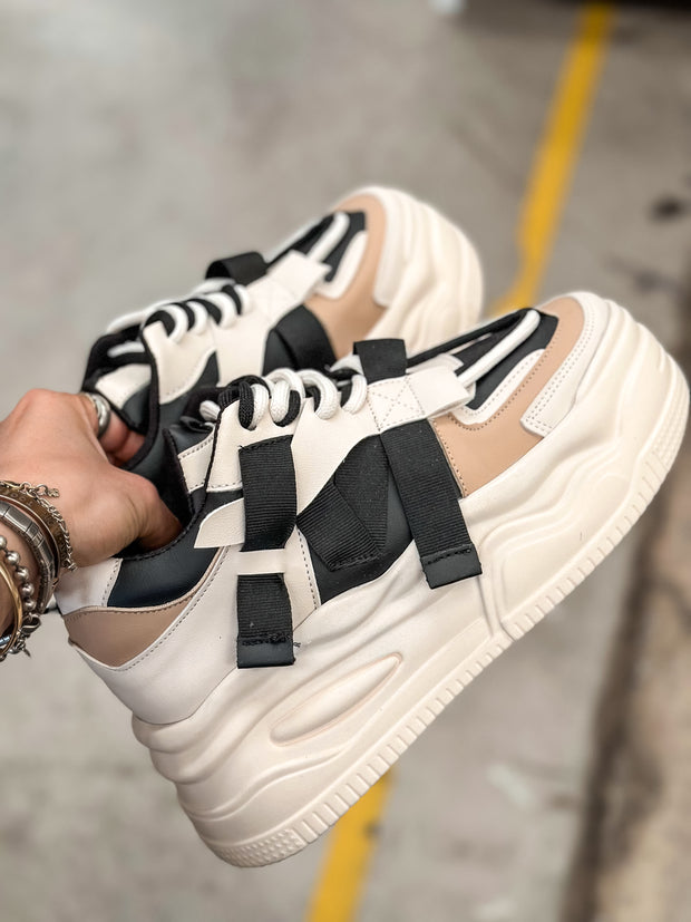 Manhattan Sneakers Black & Nude