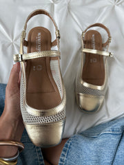 Roby Gold Flats