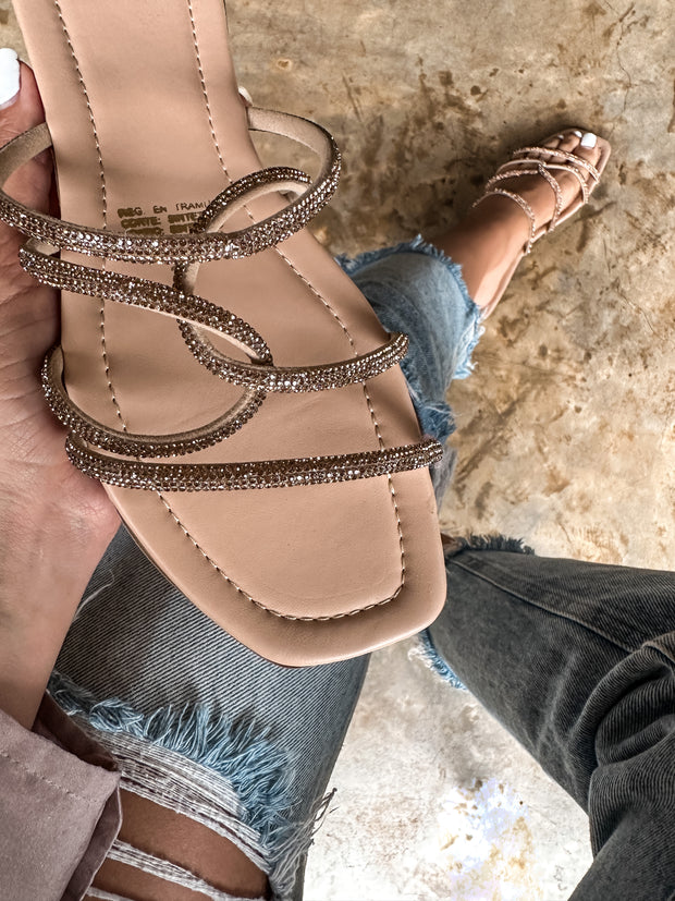 Noodle Shiny Nude Sandals