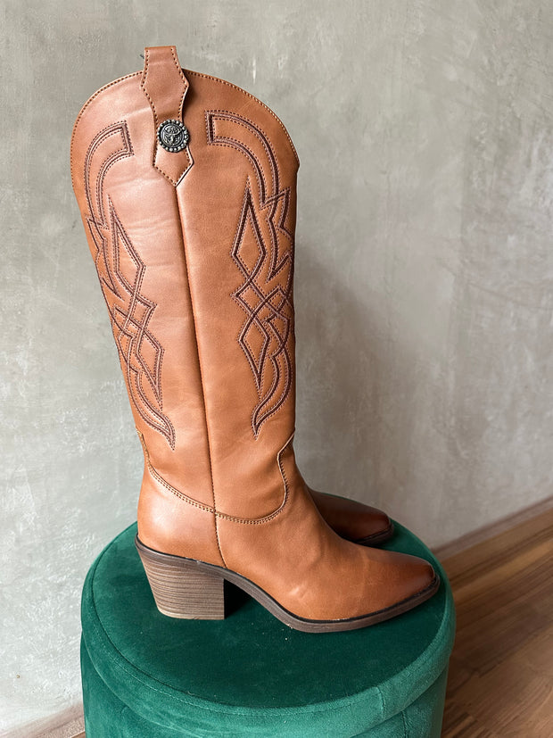 Antigua Boots Bordado Camel