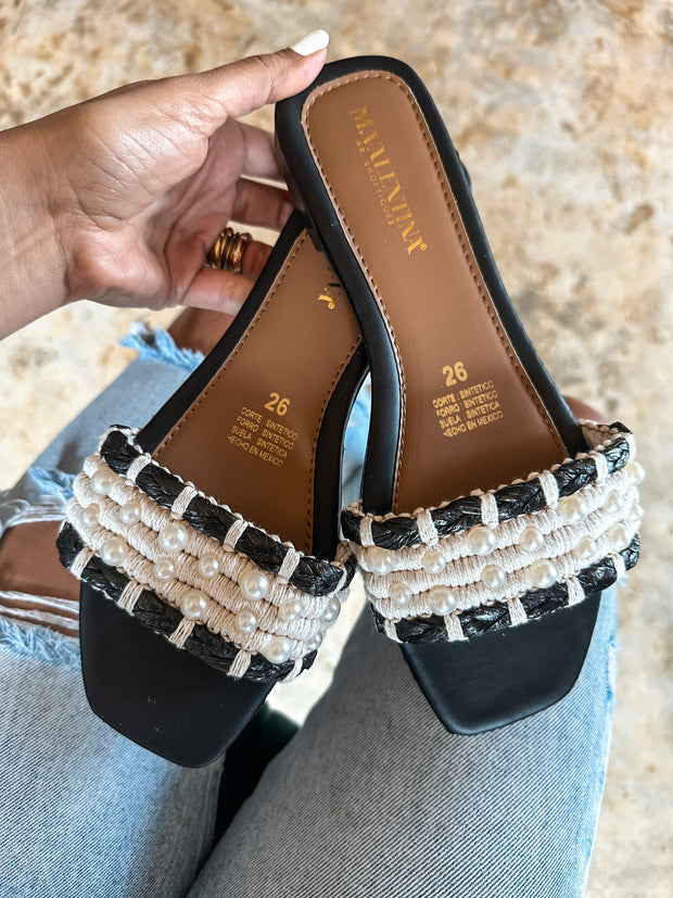 Aloha Pearl Comfy Black Sandals