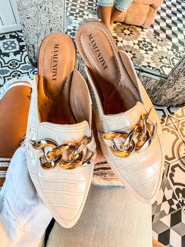 Corso Chain Latte Coco Mules