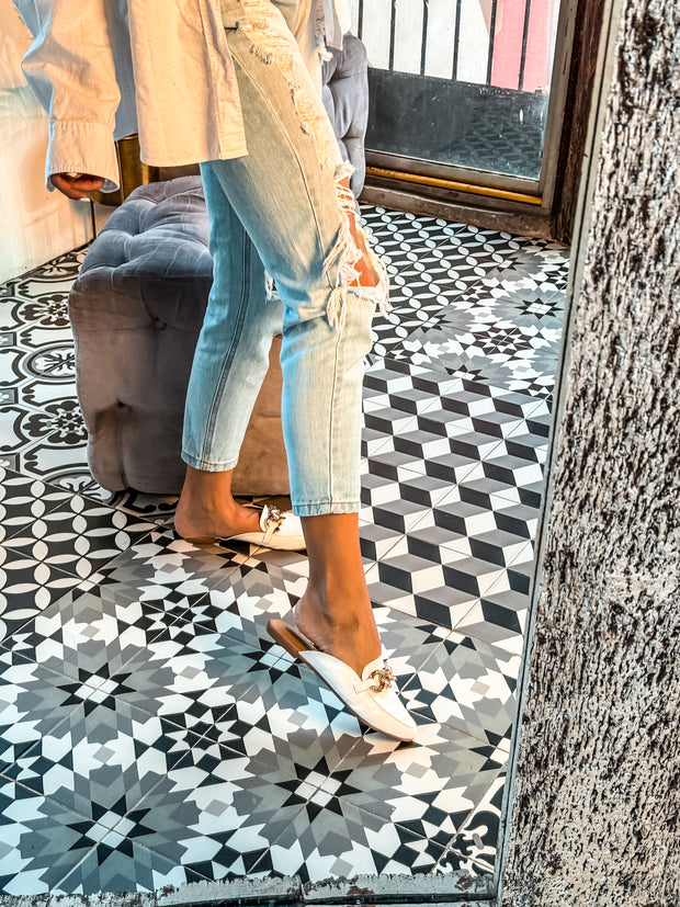 Corso Chain White Coco Mules
