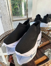 Comfy Black Sneakers