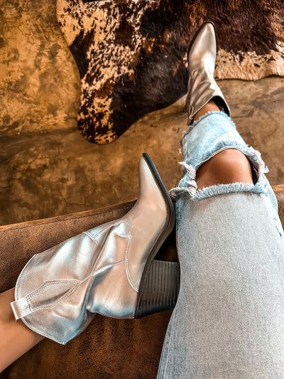 Cowgirl Smart Silver Boots