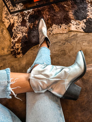 Cowgirl Smart Silver Boots