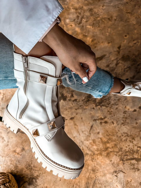 New Combat Studs Latte Boots