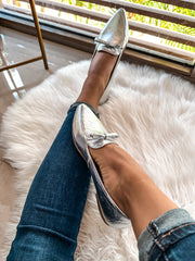 Gia Fine Knot Silver Flats