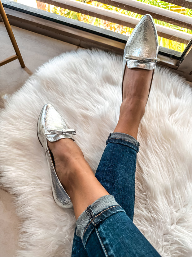 Gia Fine Knot Silver Flats