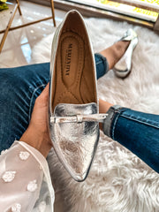 Gia Fine Knot Silver Flats