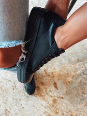 Italia Smile Black Sneakers
