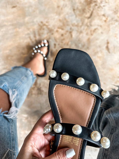 Double Pearls Black Sandals