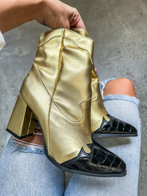 Nuevo Mexico Gold & Black Boots