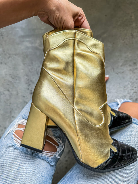 Nuevo Mexico Gold & Black Boots