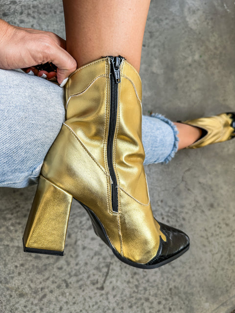 Nuevo Mexico Gold & Black Boots