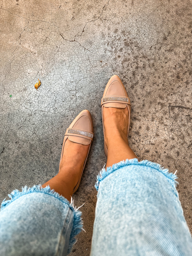 St Center Shiny Nude Flats