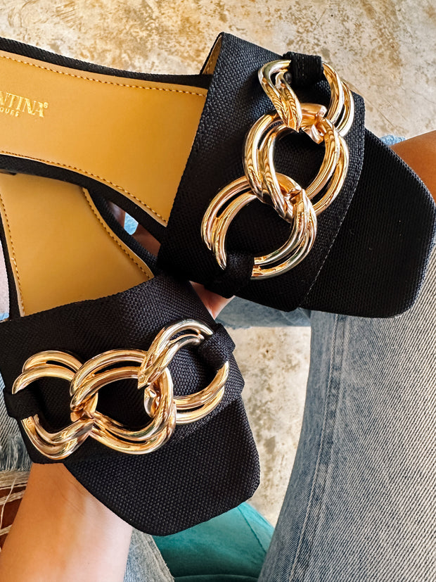 Palm Circle Chain Black Sandals