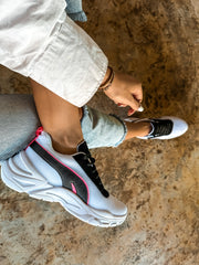 Lory Neon Colors Sneakers