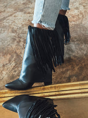 Valle Fringe Black Boots