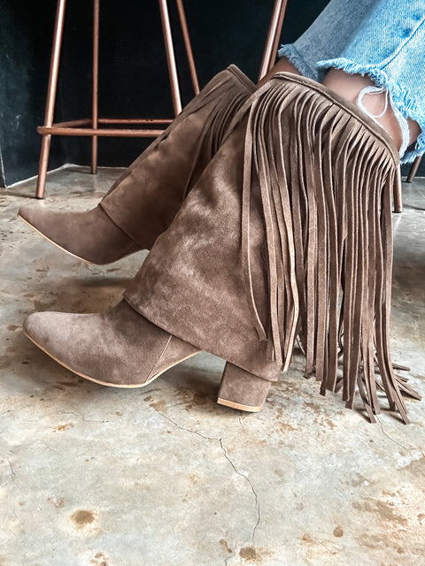 Valle Fringe Tobacco Boots