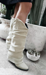 Long Hood Ivory Boots