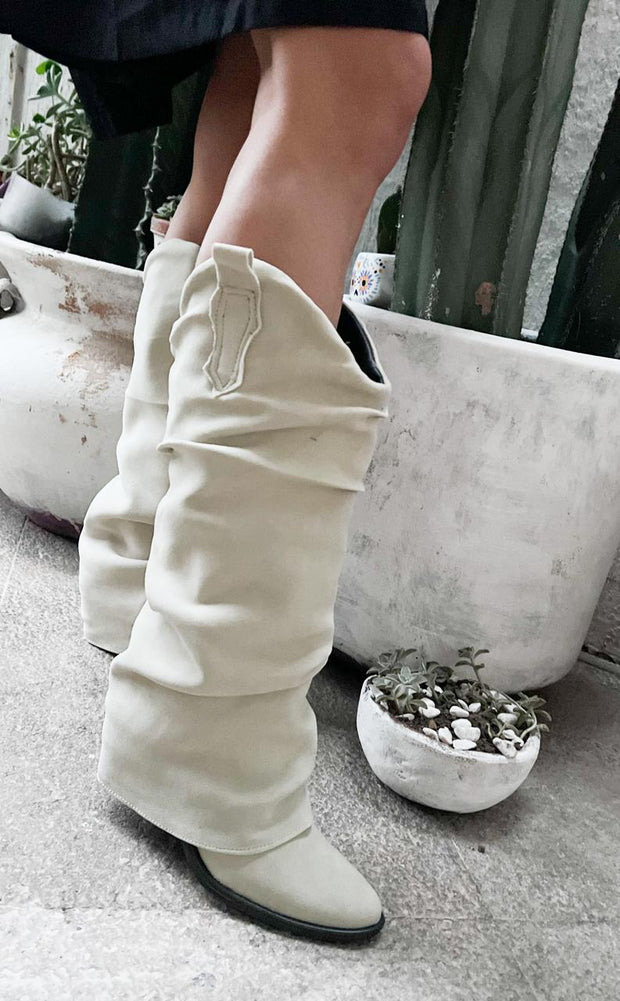 Long Hood Ivory Boots