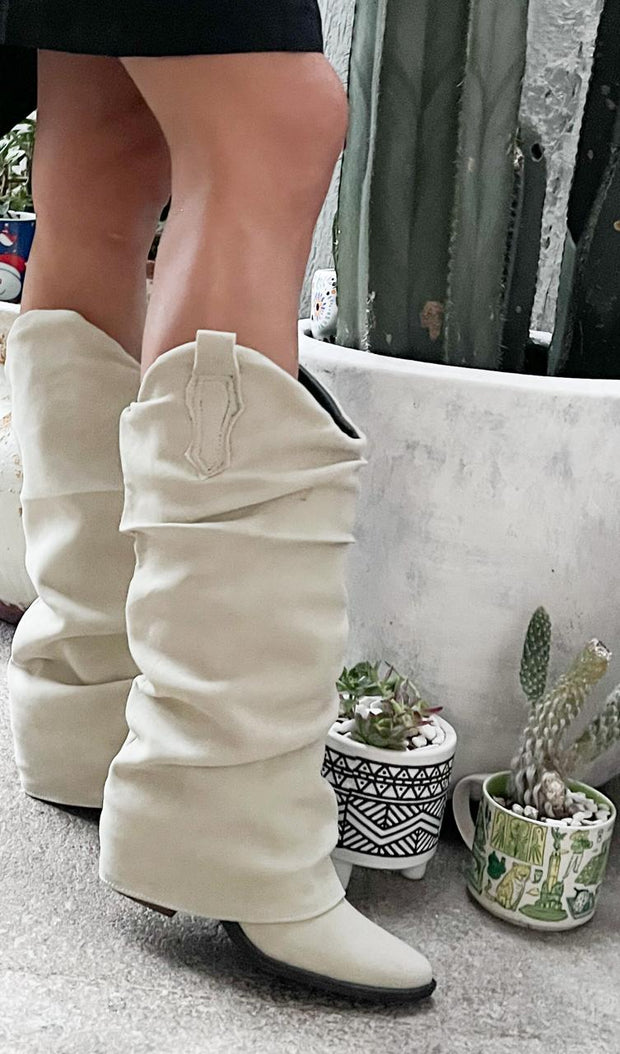 Long Hood Ivory Boots