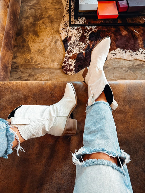 Texas Snake Ice Boots