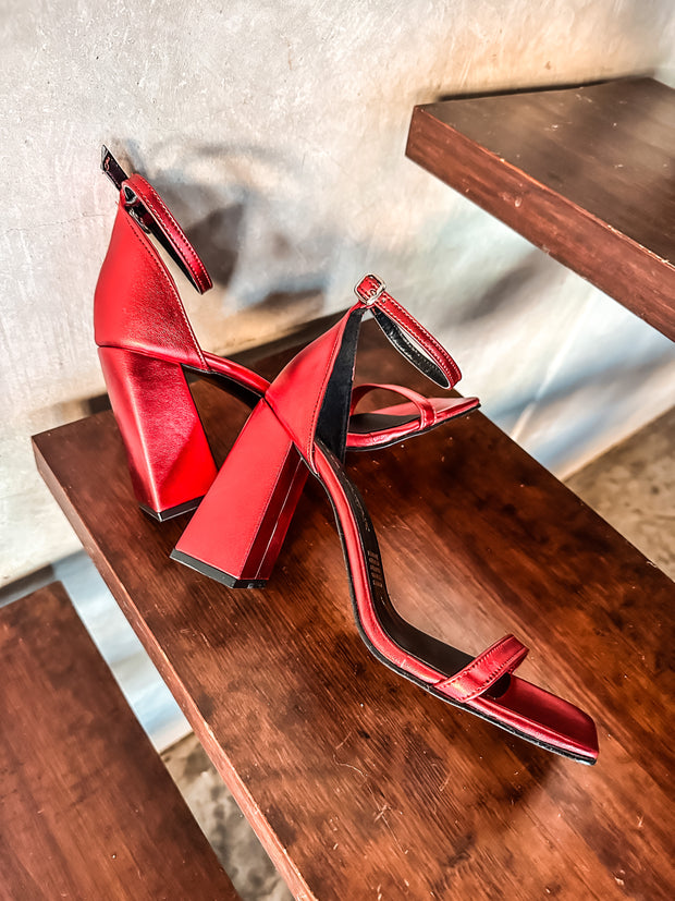 Kylie Carre Red Metallic Heels