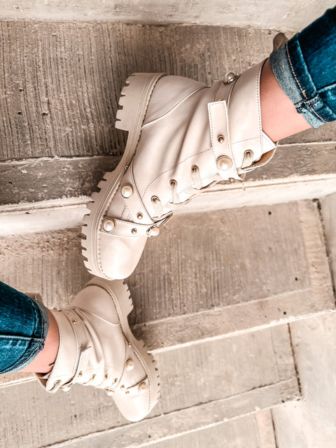 Combat Boots Latte Pearl & Studs