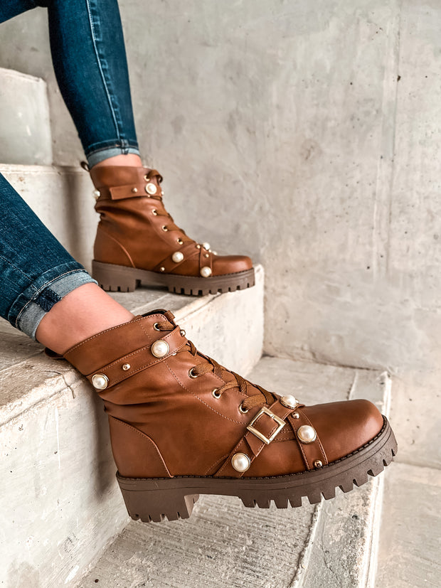 Combat Boots Brown Pearl & Studs