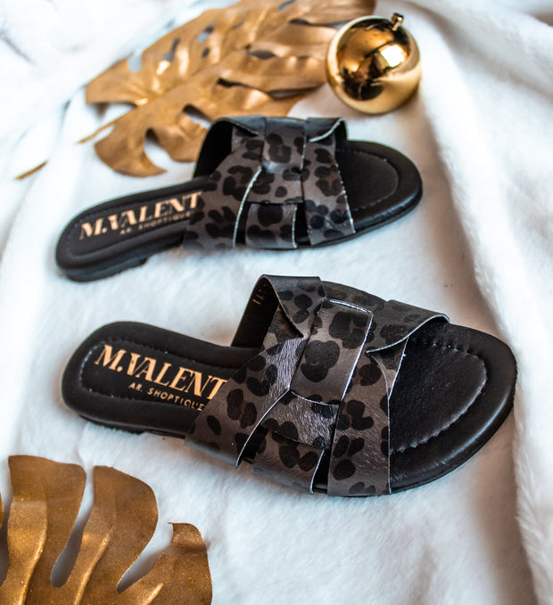 Tessa Sandals Feline Silver