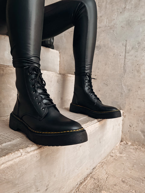 Cali Boots Black